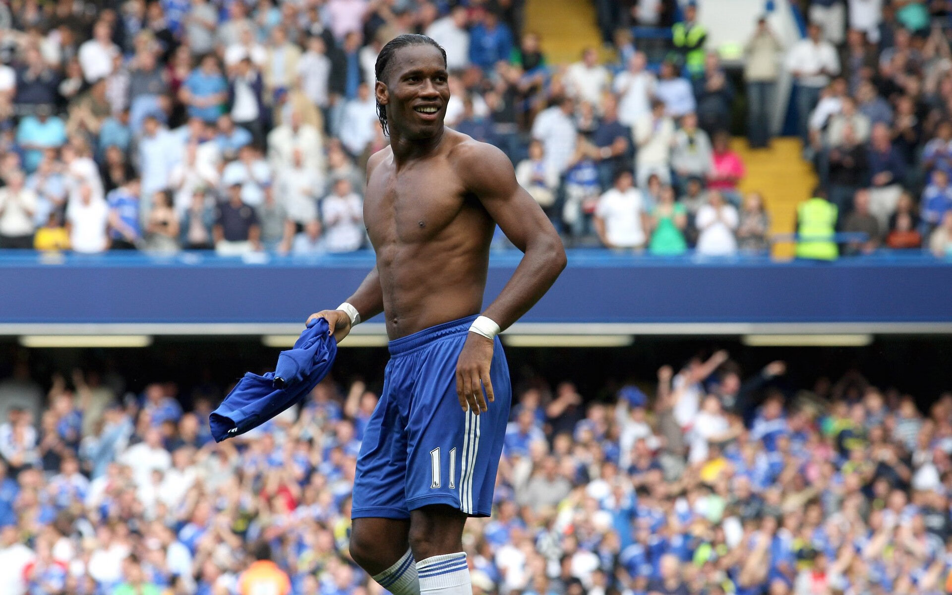 爱游戏官网-阿贾克斯轻取对手，锁定下一轮资格，阿贾克斯吧